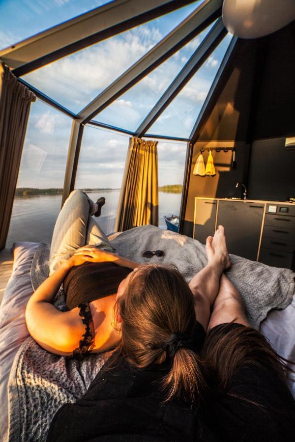 Vikajaervi Lake View Experience Igloos 로바니에미 외부 사진