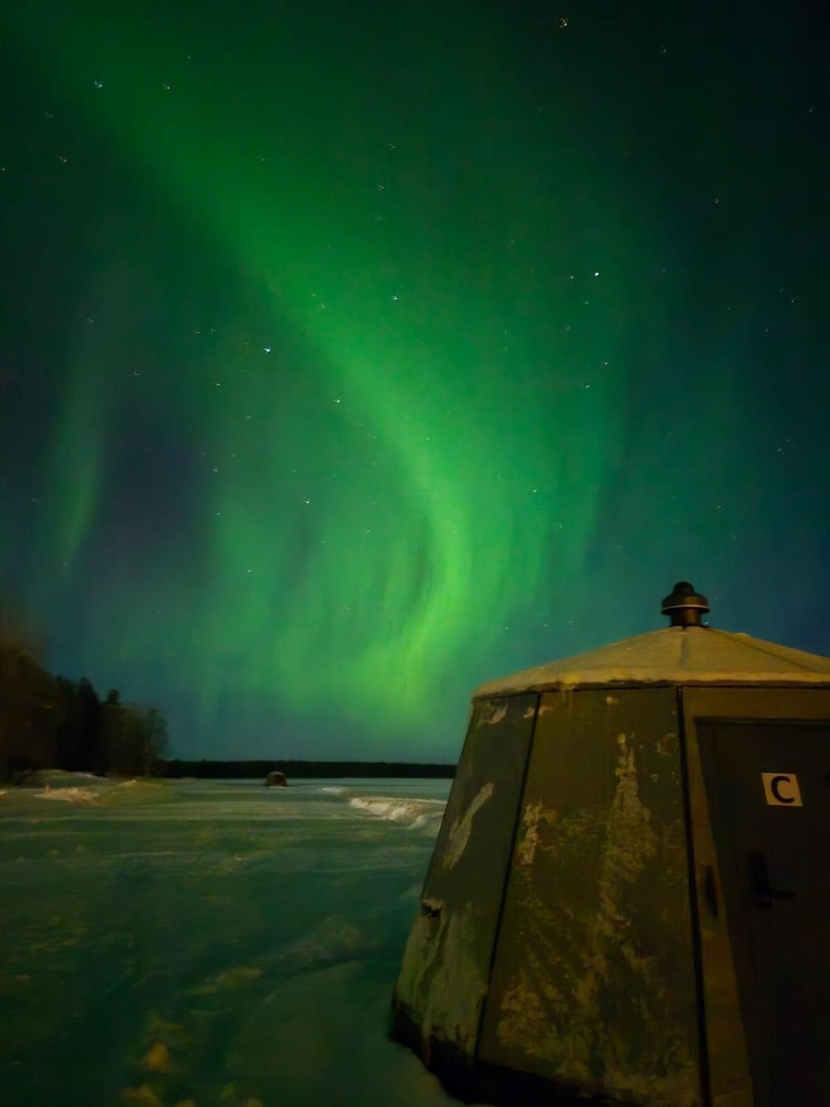 Vikajaervi Lake View Experience Igloos 로바니에미 외부 사진
