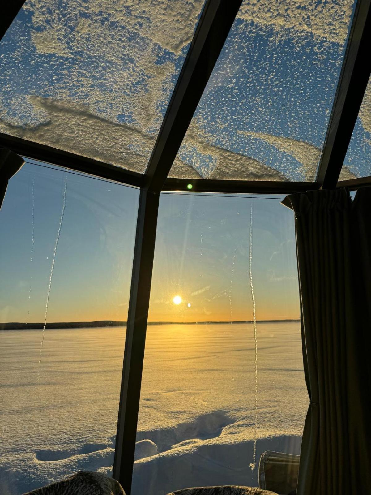 Vikajaervi Lake View Experience Igloos 로바니에미 외부 사진